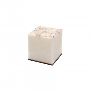 INTIMATE PALM WAX CANDLE – PALMIŲ VAŠKO ŽVAKĖ SU TIKRU LIETUVIŠKU GINTARU